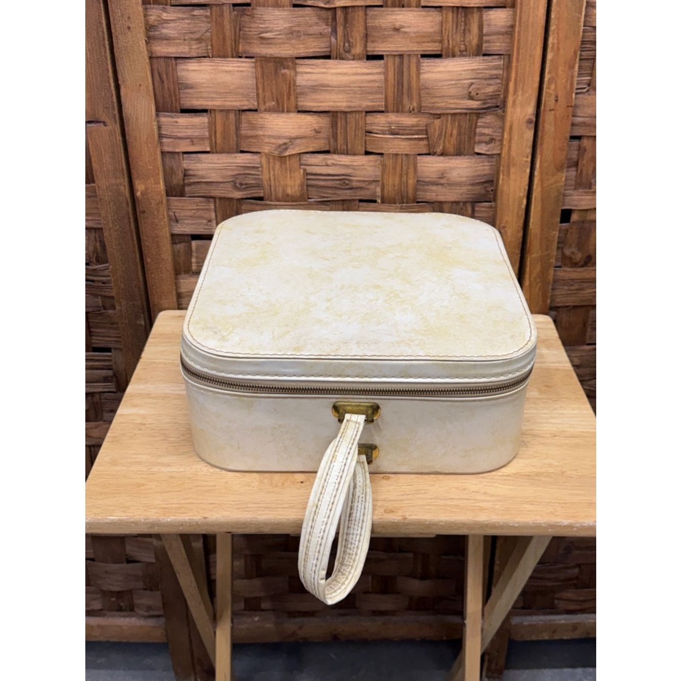 Rare Antique Cream Marble Pattern Square Vintage Travel Case With Top Handle